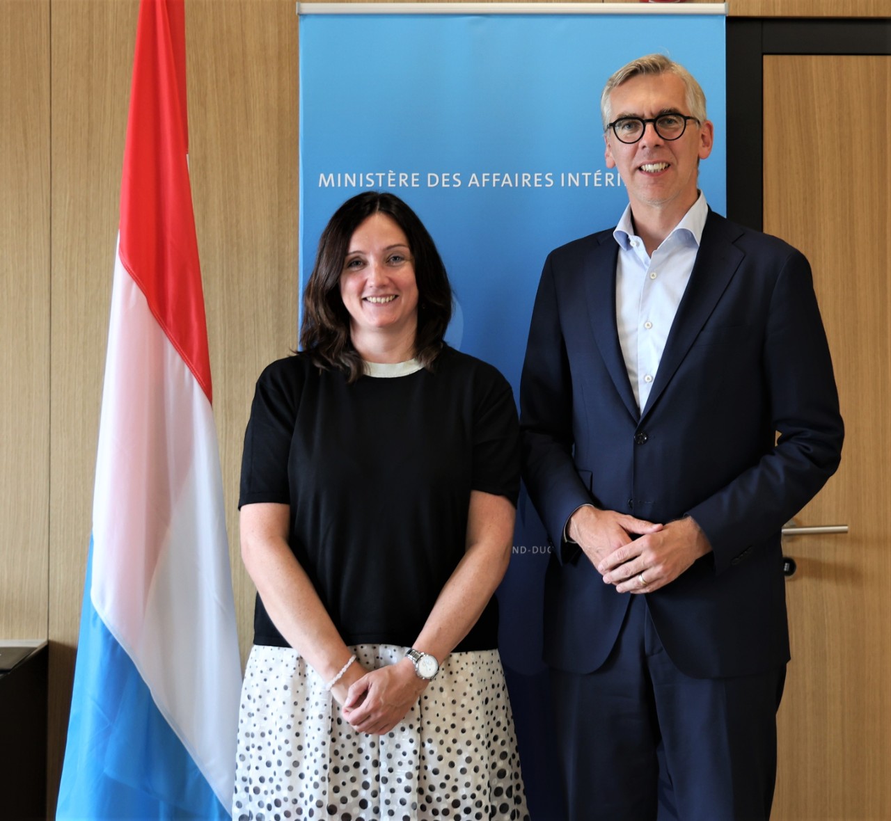 (de g. à dr.) Conny Ney, échevin de la commune de Schuttrange; Léon Gloden, ministre des Affaires intérieures 
